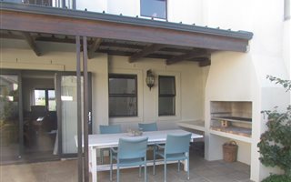 2 Bedroom Duplex in Kelderhof Country Village