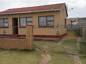 3 Bedroom House in Kwadwesi