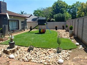 4 Bed House in Villieria