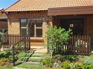 2 Bed House in Willow Park Manor