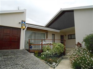 2 Bed House in Die Wingerd