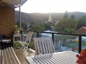 2 Bed Apartment in Paarl Central East
