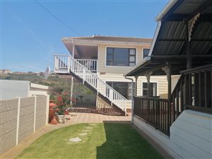 6 Bed House in Boland Park