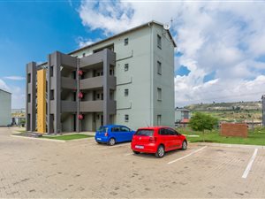 2 Bed Flat in Fleurhof