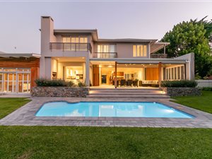 4 Bed House in Leisure Isle