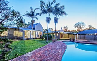5 Bedroom House in Constantia Park