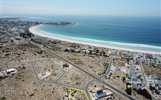 552 m² Land available in Britannia Bay