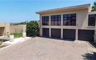 7 Bedroom House in Blue Bend