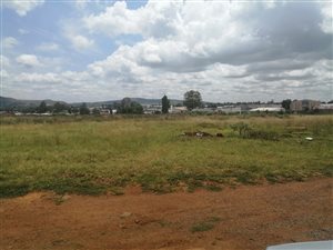 2.2 ha Land available in Shalimar Ridge