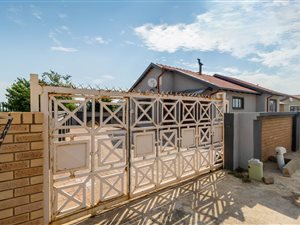 3 Bed House in Payneville