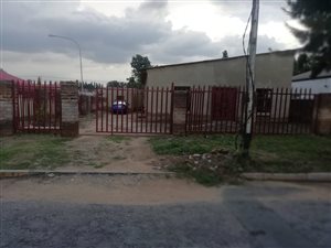 2 Bed House in West Turffontein