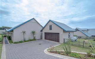 4 Bedroom House in Sheffield Beach