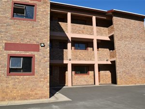 2 Bed Flat in Empangeni Central