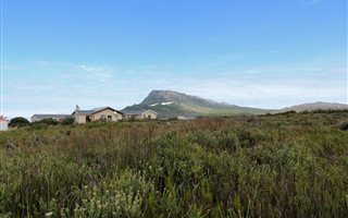 810 m² Land available in Bettys Bay