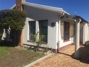 3 Bed House in Charlesville