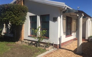 3 Bedroom House in Charlesville