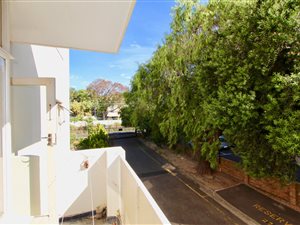 3 Bed Apartment in Kenilworth