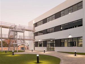 800 m² Office Space in Randpark Ridge