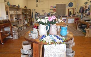 50 m² Retail Space in Riebeek West