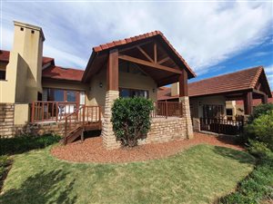2 Bed Apartment in Pezula Golf Estate