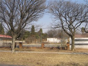 1008 m² Land available in Cinderella
