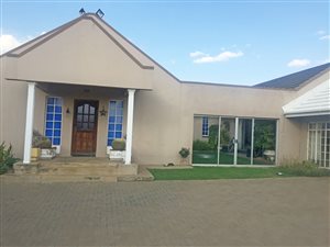 4 Bed House in Vanwaartshof