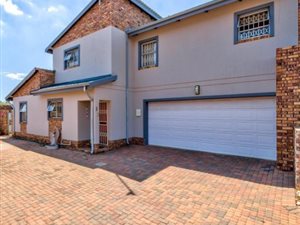 3 Bed House in Pomona