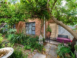 2 Bed House in Belmont Park