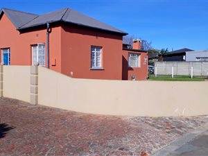 6 Bed House in Bodorp