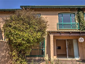 3 Bed Townhouse in Aston Manor