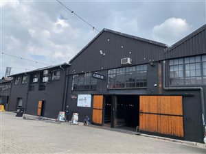 3700 m² Industrial space in Newtown