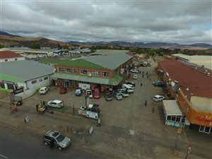 2500 m² Commercial space in Kokstad