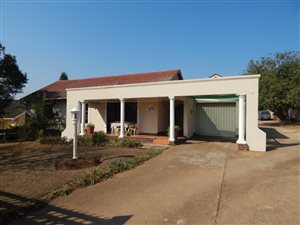 4 Bed House in Bisley
