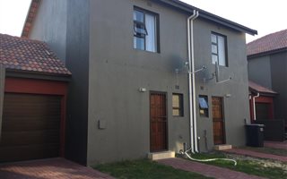 2 Bedroom Duplex in Kuilsriver