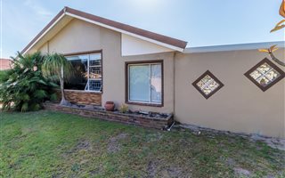 5 Bedroom House in Monte Vista