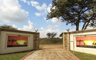 720 ha Farm with House in Marblehall