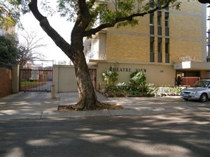 2 Bed Apartment in Sunnyside