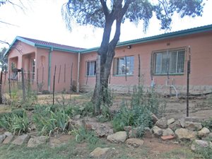 4 Bed House in Dewetsdorp