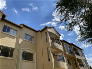 1 Bed Apartment in Hazeldean (Silverlakes Surroundings)