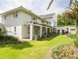 6 Bed House in Camphers Drift
