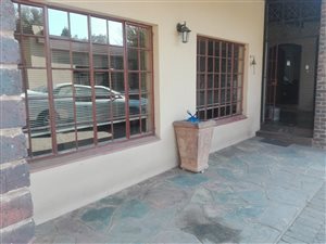 1 Bed Flat in Klippoortje