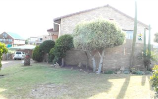 3 Bedroom House in Wavecrest
