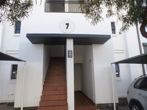 2 Bed Apartment in Greenstone Ridge
