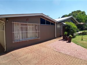 4 Bed House in Valhalla