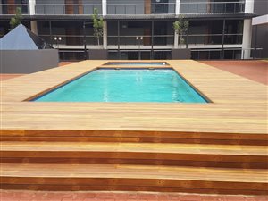Studio Apartment in New Town Centre