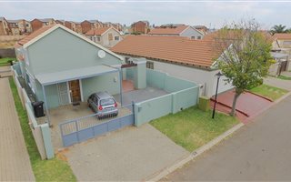 3 Bedroom Cluster in Terenure
