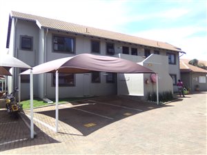 2 Bed Townhouse in Verwoerdpark