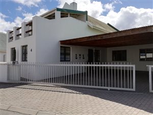 4 Bed House in Langebaan Central