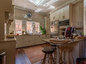 4 Bed House in Ridgeway