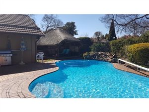 3 Bed House in Highway Gardens